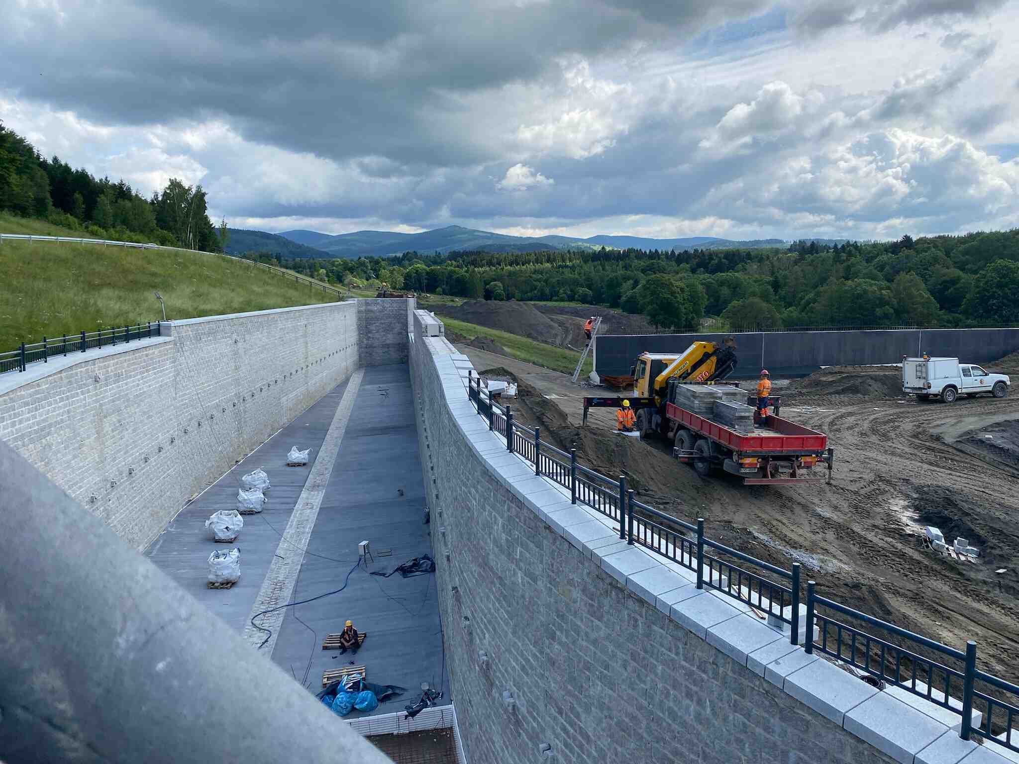 Slajd 2 Długoletnie doświadczenie